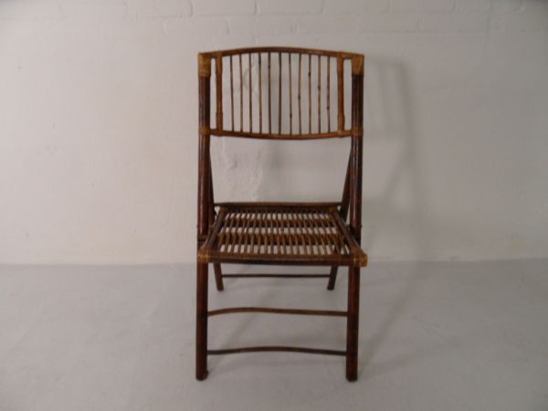 Bamboo folding chair
