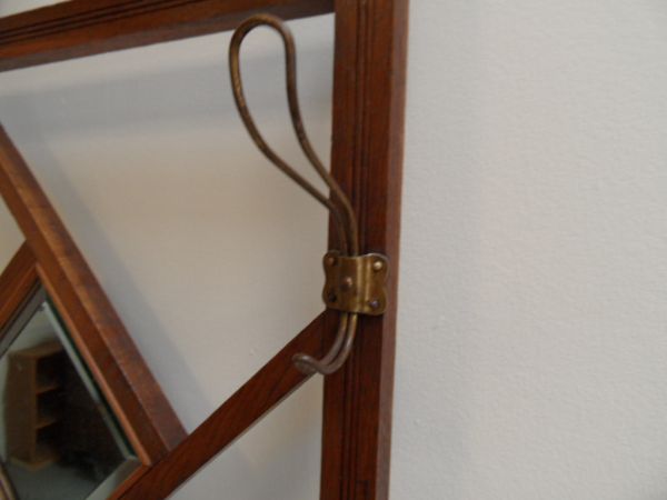 Standing coat rack