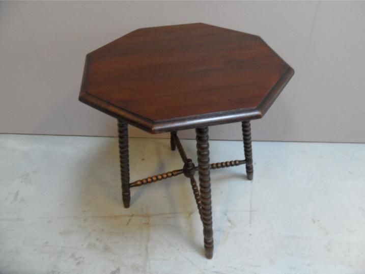 octagonal side table Bobin