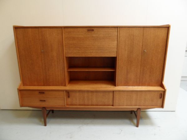 Mid century High board