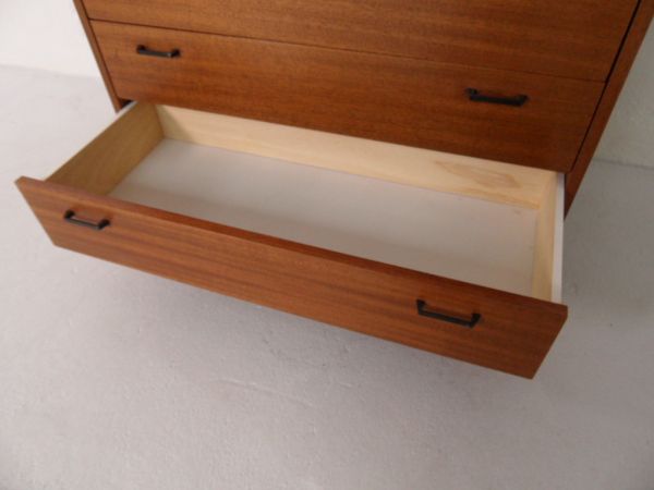 Mid Century chest of drawers