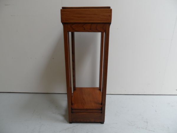 Art Deco sidetable