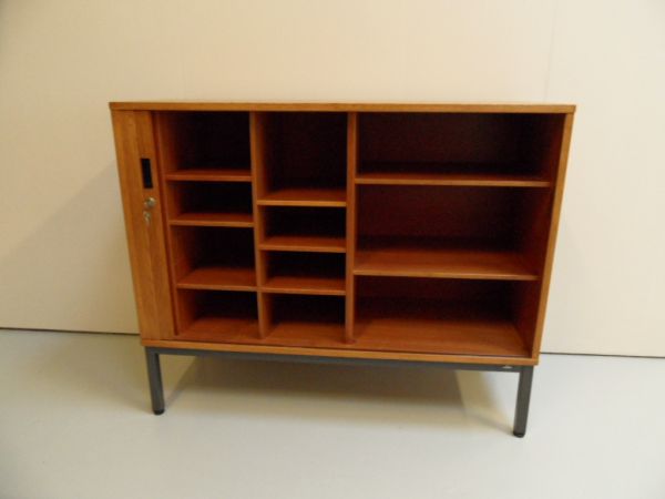 Filing cabinet with roller shutter  Labofa